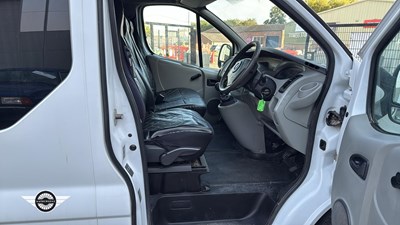 Lot 394 - 2004 VAUXHALL VIVARO 2700 SWB