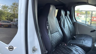 Lot 394 - 2004 VAUXHALL VIVARO 2700 SWB