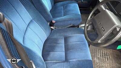 Lot 368 - 1993 VOLVO 240 SE AUTO