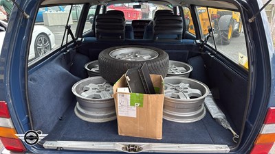 Lot 368 - 1993 VOLVO 240 SE AUTO