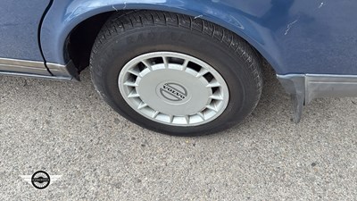 Lot 368 - 1993 VOLVO 240 SE AUTO