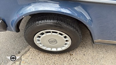 Lot 368 - 1993 VOLVO 240 SE AUTO