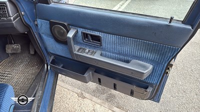 Lot 368 - 1993 VOLVO 240 SE AUTO