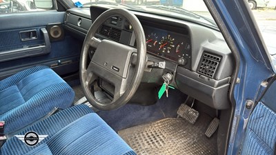 Lot 368 - 1993 VOLVO 240 SE AUTO