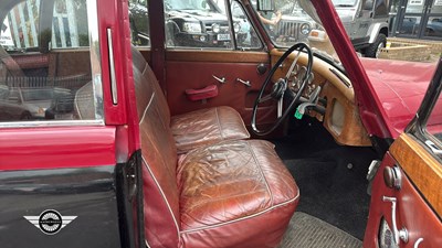 Lot 774 - 1953 DAIMLER