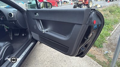 Lot 418 - 2004 AUDI TT ROADSTER (150 BHP)
