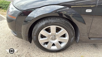 Lot 418 - 2004 AUDI TT ROADSTER (150 BHP)