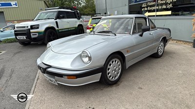 Lot 707 - 1989 ALFA ROMEO SPIDER