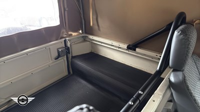 Lot 830 - 1989 LAND ROVER 90 4C REG DT DIESEL