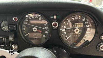 Lot 776 - 1972 JAGUAR 2+2 E TYPE