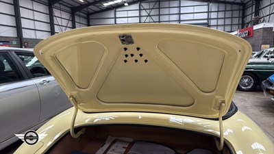 Lot 776 - 1972 JAGUAR 2+2 E TYPE
