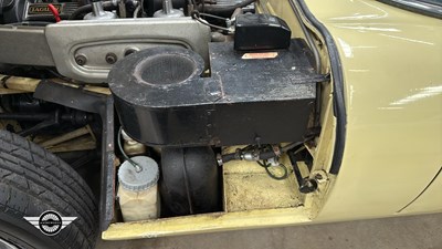 Lot 776 - 1972 JAGUAR 2+2 E TYPE