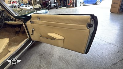 Lot 57 - 1967 MERCEDES 230