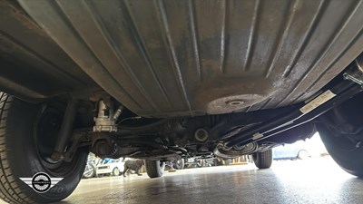 Lot 57 - 1967 MERCEDES 230