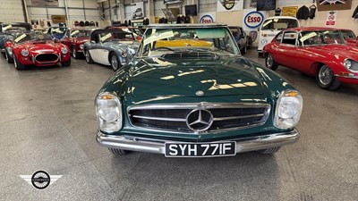 Lot 57 - 1967 MERCEDES 230