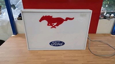 Lot 737 - FORD MUSTANG LIGHT UP SIGN