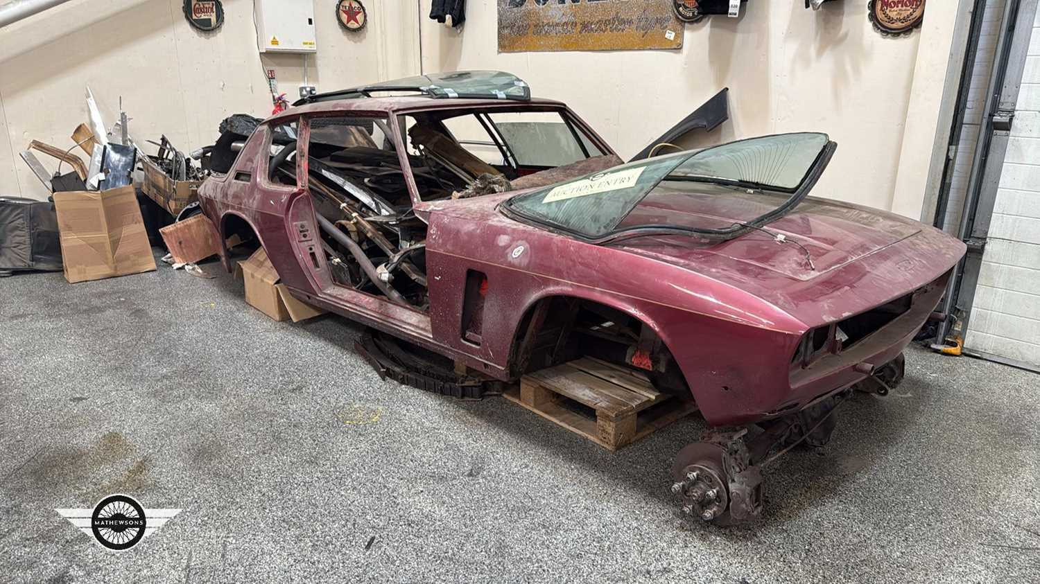 Lot 826 - 1972 JENSEN INTERCEPTOR III AUTO