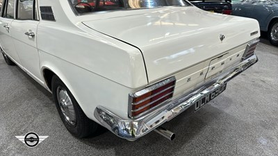 Lot 899 - 1968 FORD ZEPHYR V4