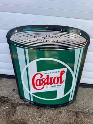 Lot 407 - WAKEFIELD CASTROL MOTOR OIL SIGN 21" X 14"