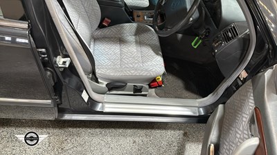 Lot 748 - 1994 MERCEDES C180 AUTO