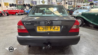 Lot 748 - 1994 MERCEDES C180 AUTO