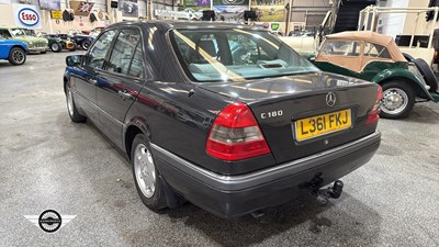 Lot 748 - 1994 MERCEDES C180 AUTO