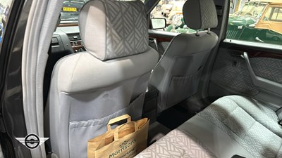 Lot 748 - 1994 MERCEDES C180 AUTO
