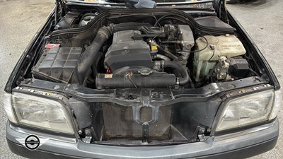 Lot 748 - 1994 MERCEDES C180 AUTO