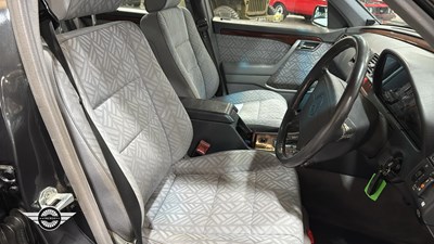 Lot 748 - 1994 MERCEDES C180 AUTO