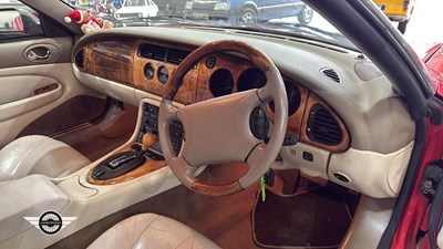 Lot 143 - 1998 JAGUAR XK8 COUPE AUTO