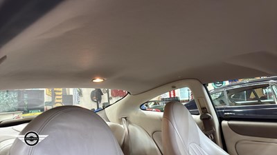 Lot 143 - 1998 JAGUAR XK8 COUPE AUTO
