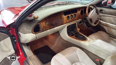 Lot 143 - 1998 JAGUAR XK8 COUPE AUTO