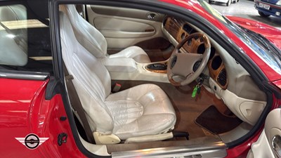 Lot 143 - 1998 JAGUAR XK8 COUPE AUTO