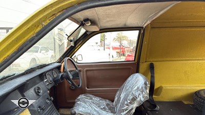 Lot 468 - 1976 RELIANT ROBIN VAN