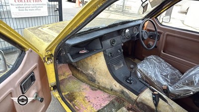 Lot 468 - 1976 RELIANT ROBIN VAN