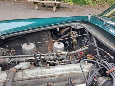Lot 11 - 1971 ASTON MARTIN DB6