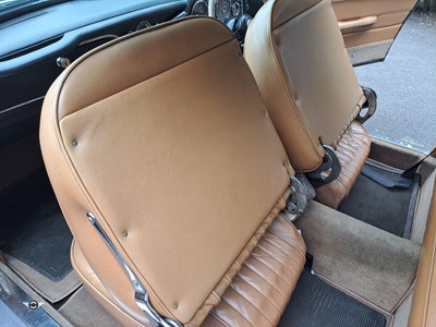Lot 11 - 1971 ASTON MARTIN DB6