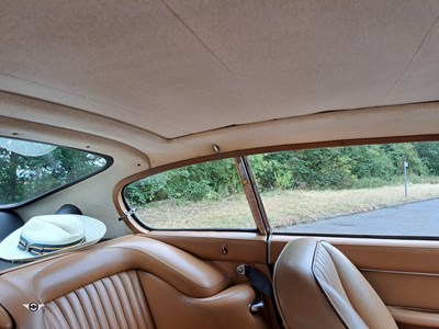 Lot 11 - 1971 ASTON MARTIN DB6