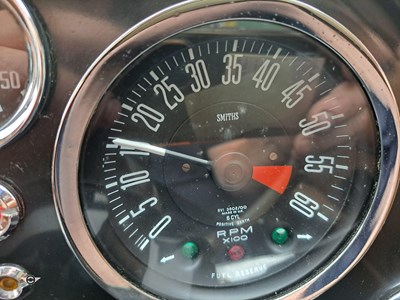 Lot 11 - 1971 ASTON MARTIN DB6