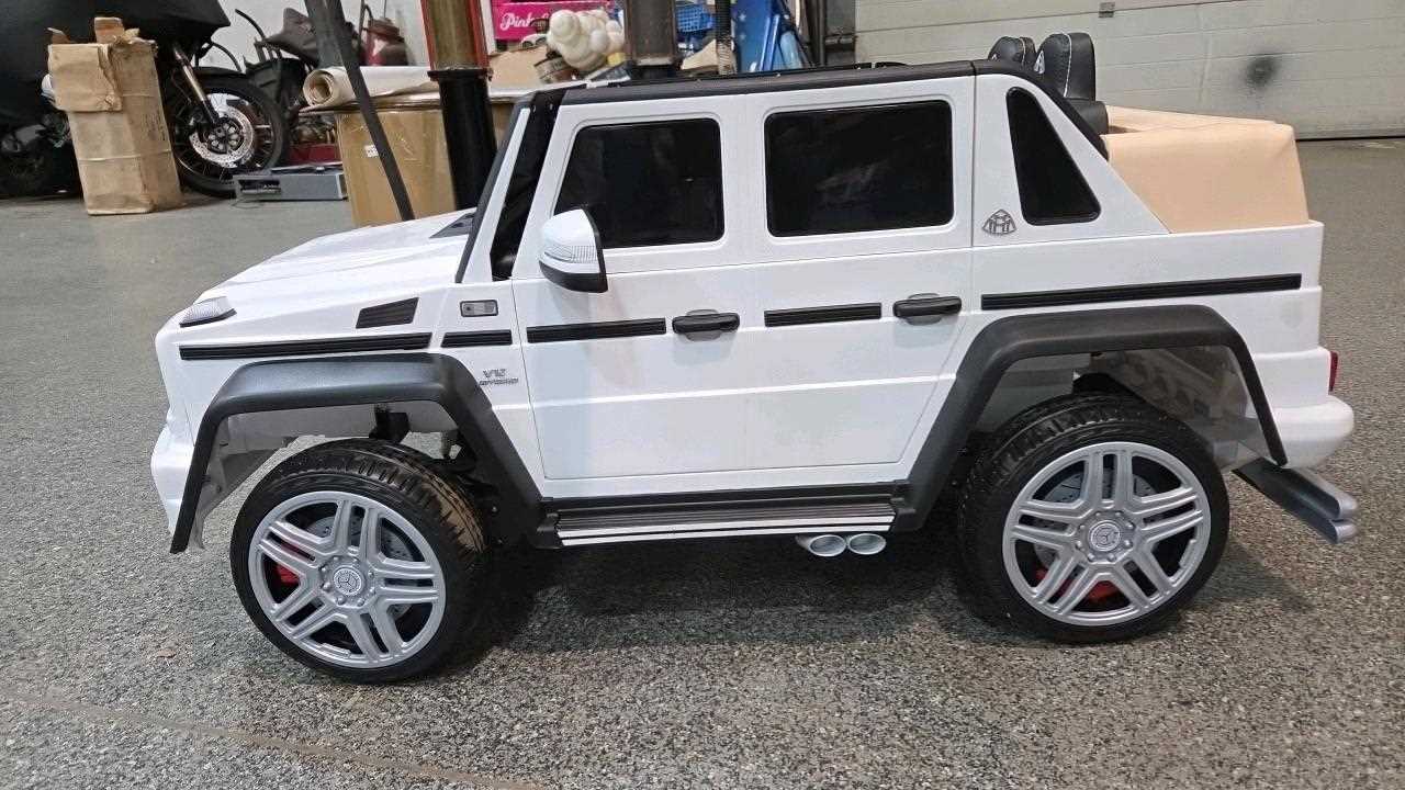 Lot 344 - MERCEDES MAYBACH G650 CHILDS ELECTRIC CAR