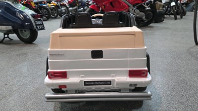 Lot 344 - MERCEDES MAYBACH G650 CHILDS ELECTRIC CAR