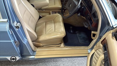 Lot 244 - 1989 MERCEDES 500 SEL AUTO