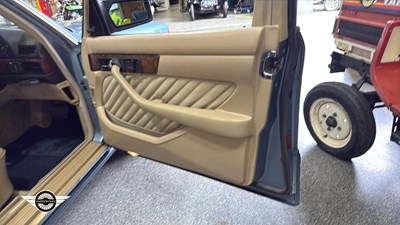 Lot 244 - 1989 MERCEDES 500 SEL AUTO
