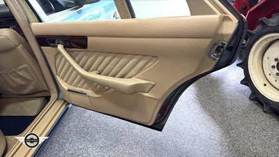 Lot 244 - 1989 MERCEDES 500 SEL AUTO