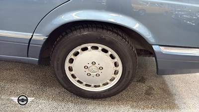 Lot 244 - 1989 MERCEDES 500 SEL AUTO