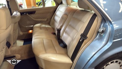 Lot 244 - 1989 MERCEDES 500 SEL AUTO