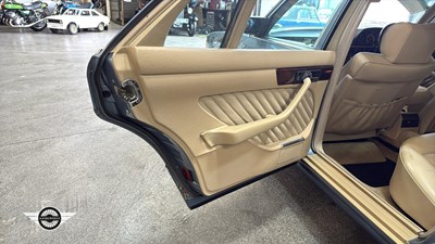 Lot 244 - 1989 MERCEDES 500 SEL AUTO