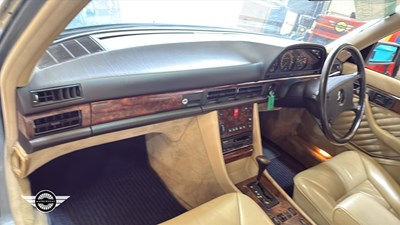 Lot 244 - 1989 MERCEDES 500 SEL AUTO