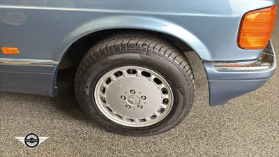 Lot 244 - 1989 MERCEDES 500 SEL AUTO