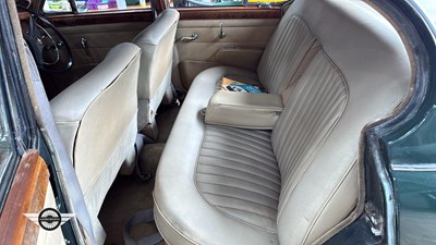 Lot 426 - 1968 JAGUAR MK II